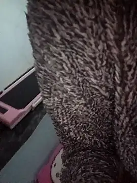 Hottiesophie online show from April 7, 6:10 pm