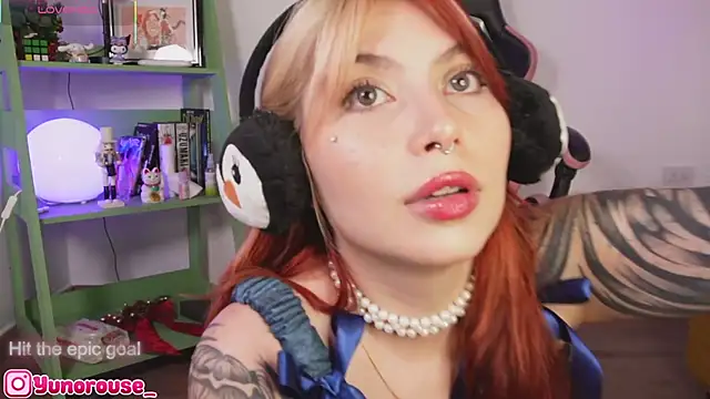 YunoRose  online show from December 14, 3:46 am