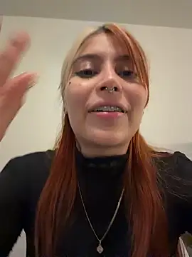 Snapshot of YunoRose_ chatting on February 15, 5:30 am YunoRose online show from February 15, 5:30 am