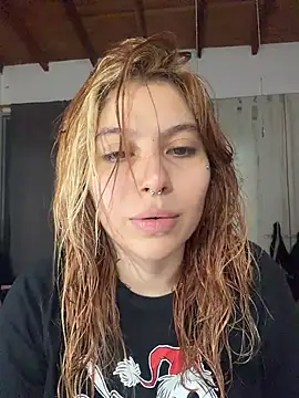 Snapshot of YunoRose_ chatting on June 28, 3:13 am YunoRose online show from June 28, 3:13 am