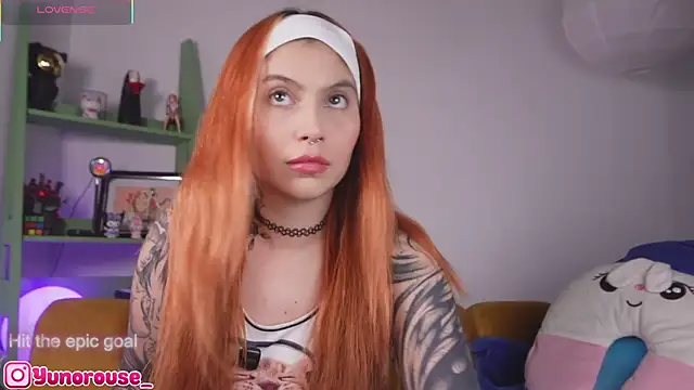 YunoRose  online show from April 3, 3:35 am