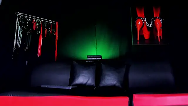 AmaniStone online show from November 14, 5:27 pm