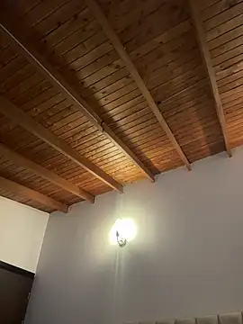 Mia Roswell online show from April 4, 5:58 am