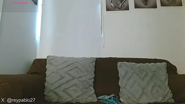 Snapshot of ReyPablo1 chatting on November 26, 9:04 pm ReyPablo1 online show from November 26, 9:04 pm