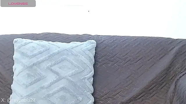 Snapshot of ReyPablo1 chatting on November 11, 7:08 pm ReyPablo1 online show from November 11, 7:08 pm