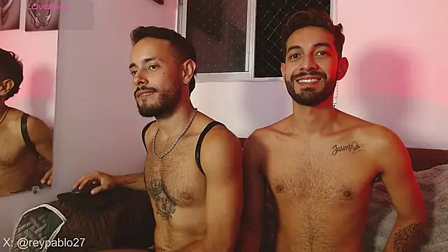 Snapshot of ReyPablo1 chatting on November 25, 8:03 am ReyPablo1 online show from November 25, 8:03 am