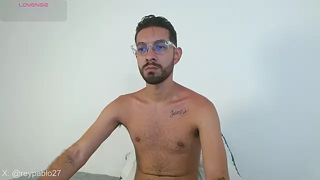 Snapshot of ReyPablo1 chatting on November 18, 8:56 pm ReyPablo1 online show from November 18, 8:56 pm