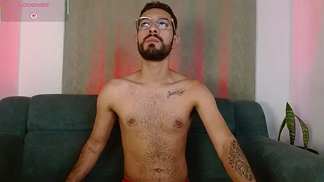 Snapshot of ReyPablo1 chatting on September 25, 8:59 pm ReyPablo1 online show from September 25, 8:59 pm