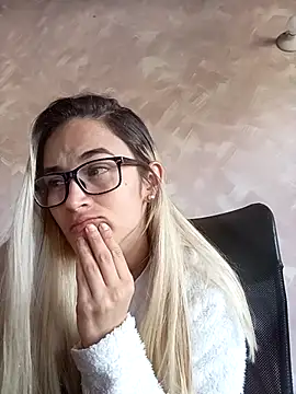 Mariam Arango online show from October 6, 9:26 pm