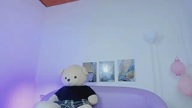 emily yeon online show from February 28, 10:09 pm