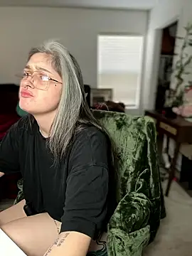 Alix Valentine online show from January 11, 11:00 pm