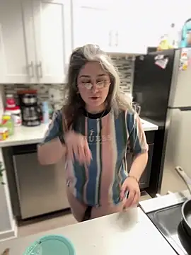 Alix Valentine online show from March 8, 9:18 pm