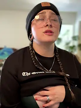 Alix Valentine online show from October 29, 7:46 pm