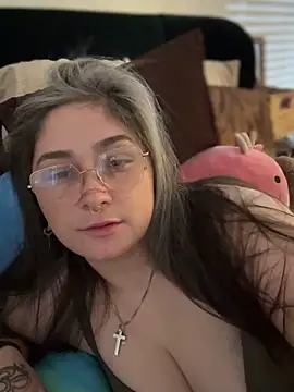 Alix Valentine online show from November 21, 3:44 pm