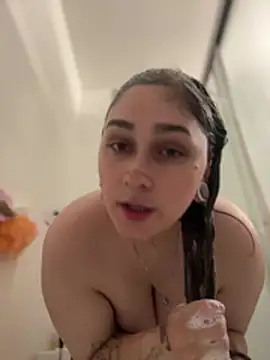 Alix Valentine online show from February 28, 5:18 am