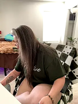 Alix Valentine online show from September 8, 7:46 pm