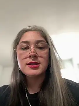 Snapshot of Alix_Valentine chatting on June 24, 5:33 pm Alix Valentine online show from June 24, 5:33 pm