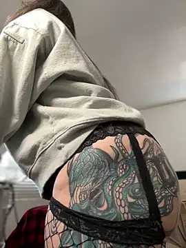 Alix Valentine online show from February 3, 6:13 pm