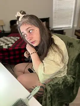 Alix Valentine online show from February 8, 5:43 pm