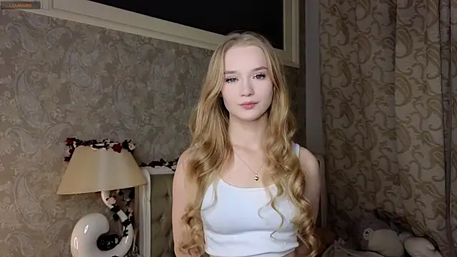 Emma Frosty online show from October 22, 6:51 pm