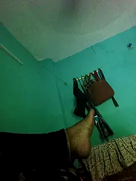 Villageanuty online show from April 3, 9:05 am