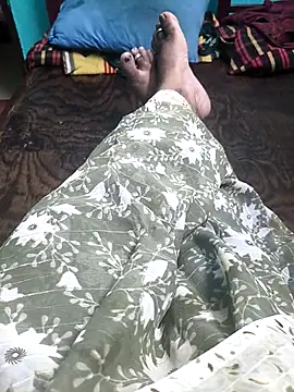 Villageanuty online show from April 13, 3:49 pm