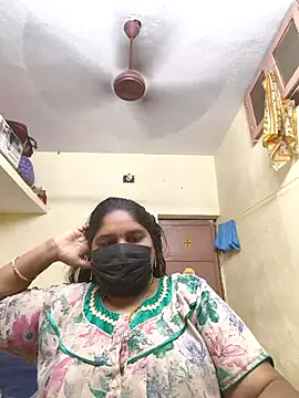 Villageanuty online show from November 25, 3:40 am