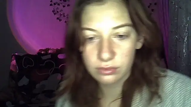 Lily Ember online show from November 20, 5:02 pm