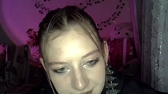 Lily Ember online show from November 23, 6:29 pm