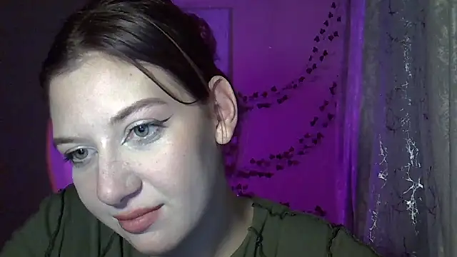 Lily Ember online show from October 16, 10:07 pm