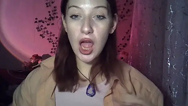 Lily Ember online show from November 7, 6:34 pm