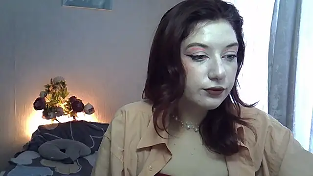 Lily Ember online show from October 8, 10:06 am