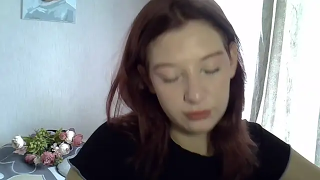 Lily Ember online show from October 11, 11:00 am