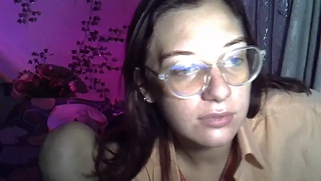 Lily Ember online show from October 15, 6:16 pm