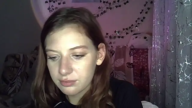 Lily Ember online show from November 25, 7:03 pm