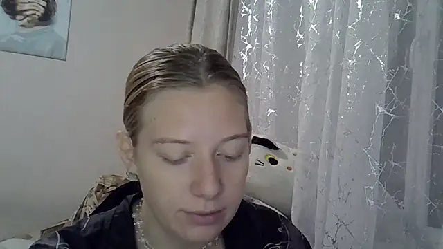 Lily Ember online show from October 4, 7:26 pm