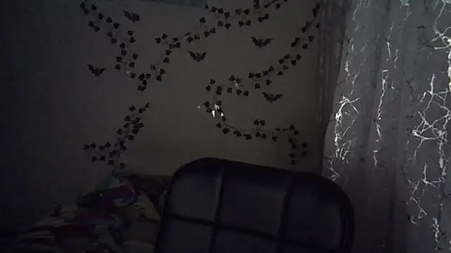 Lily Ember online show from November 1, 6:02 pm