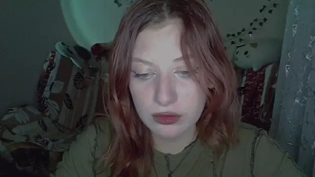 Lily Ember online show from December 4, 6:07 pm