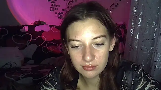 Lily Ember online show from November 13, 7:29 pm