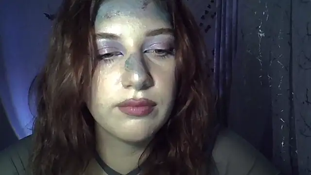 Lily Ember online show from October 30, 7:11 pm