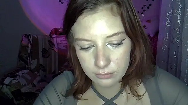 Lily Ember online show from November 30, 6:30 pm