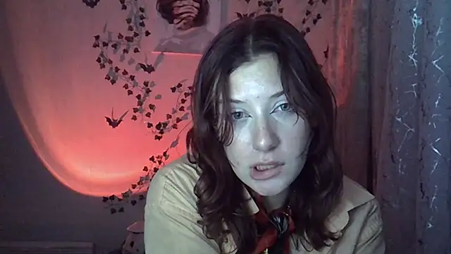 Lily Ember online show from October 28, 10:09 pm