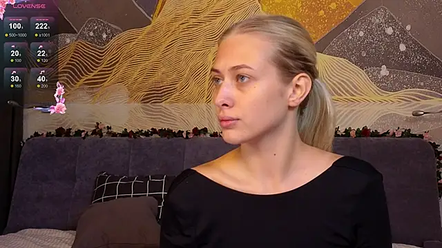 Snapshot of ChristyMarshall chatting on September 10, 5:34 pm ChristyMarshall online show from September 10, 5:34 pm