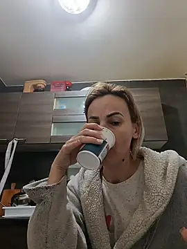 Aly-john1985 online show from January 11, 7:26 am