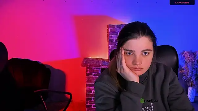 inga gree online show from February 3, 8:25 pm