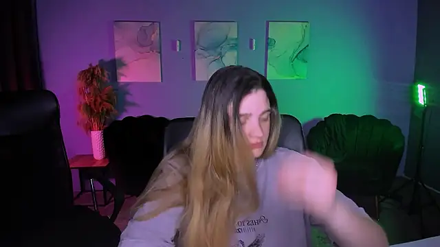 inga gree online show from March 13, 9:09 pm