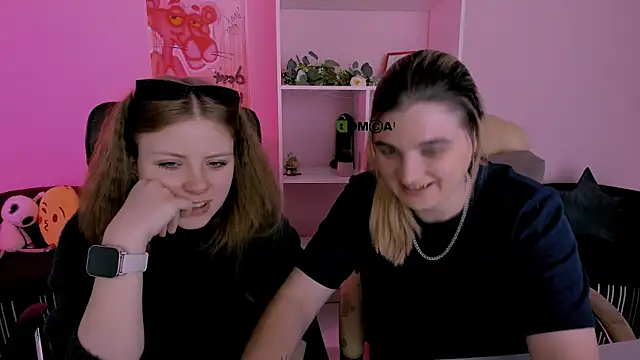 Snapshot of inga_gree chatting on October 2, 8:01 pm inga gree online show from October 2, 8:01 pm