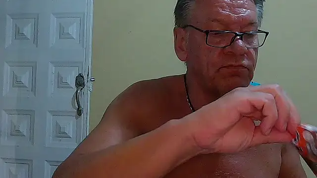 Unique X perience online show from March 17, 3:42 am