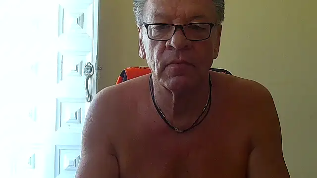 Unique X perience online show from March 16, 3:37 pm