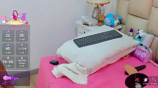 dakhota    online show from November 15, 11:25 am